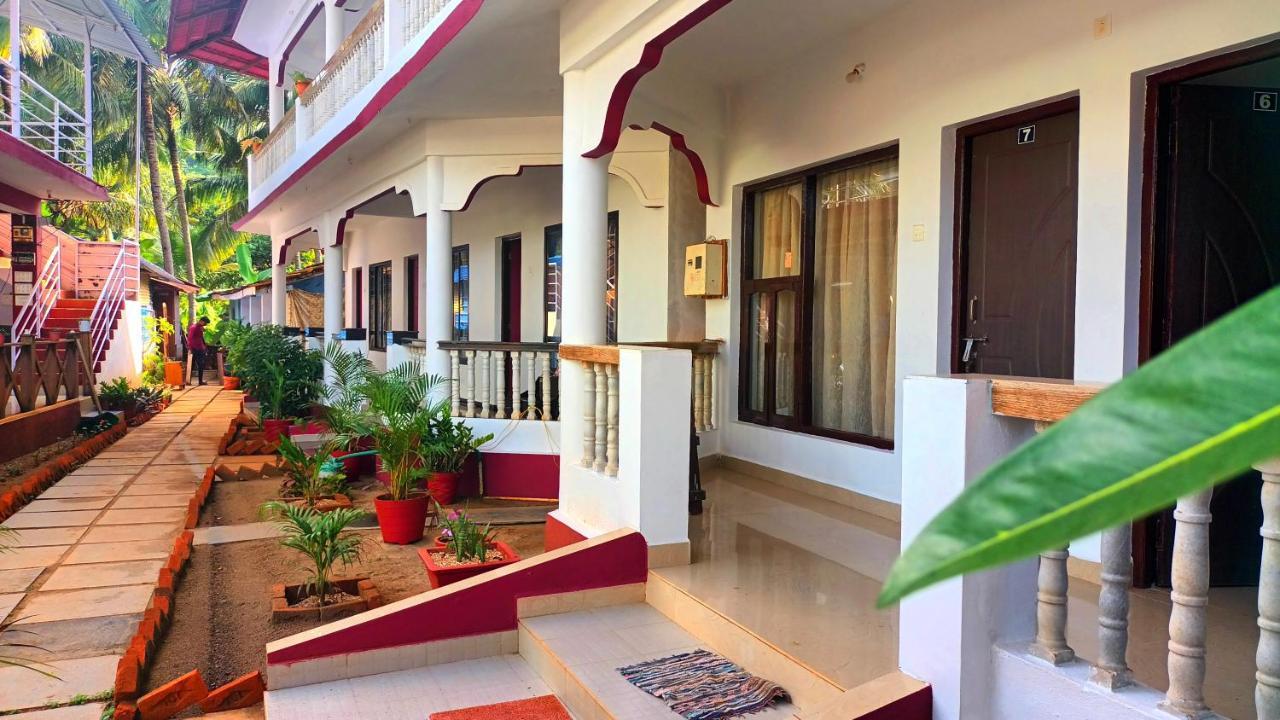 Oasis Beach Resort Agonda Exteriör bild